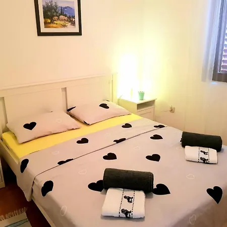 Apartments Mare Family Only *