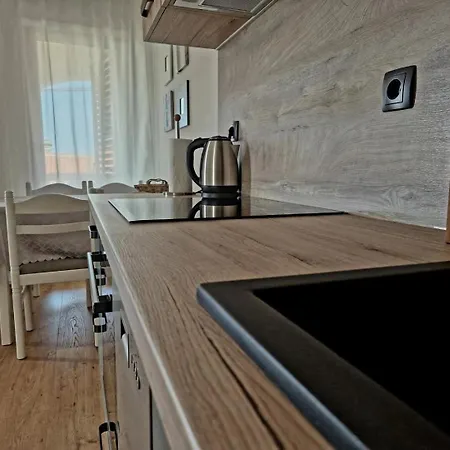 Apartments Mare Family Only *